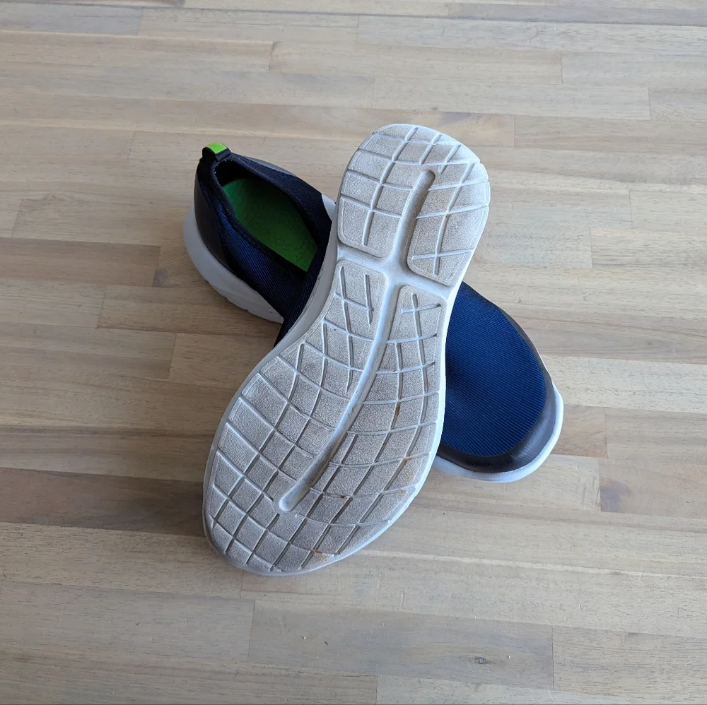 OOFOS Men's OOmg eeZee Low Shoe -Men's Size‎ 12